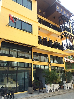 1 Bed Condo