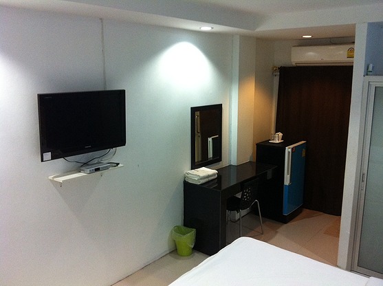 1 Bed Condo — photo 4