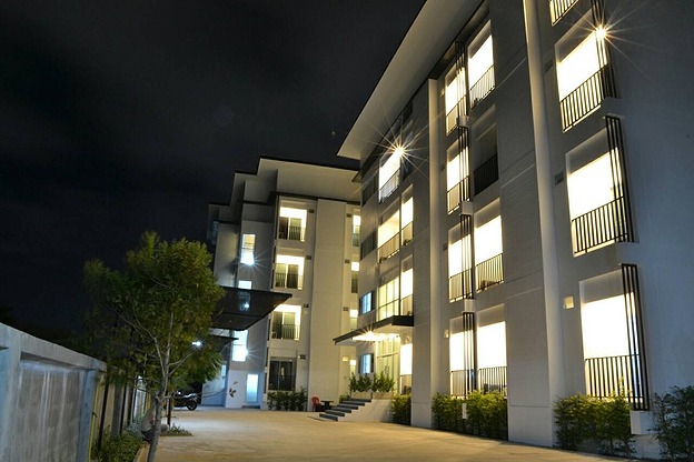 1 Bed Condo