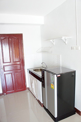 1 Bed Condo — photo 3