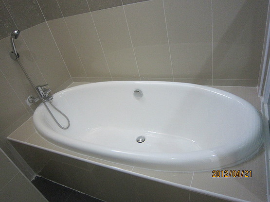 1 Bed Condo — photo 3