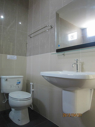 1 Bed Condo — photo 4