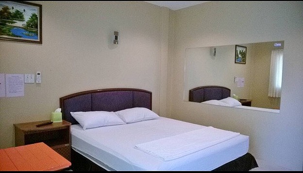 1 Bed Condo — photo 3