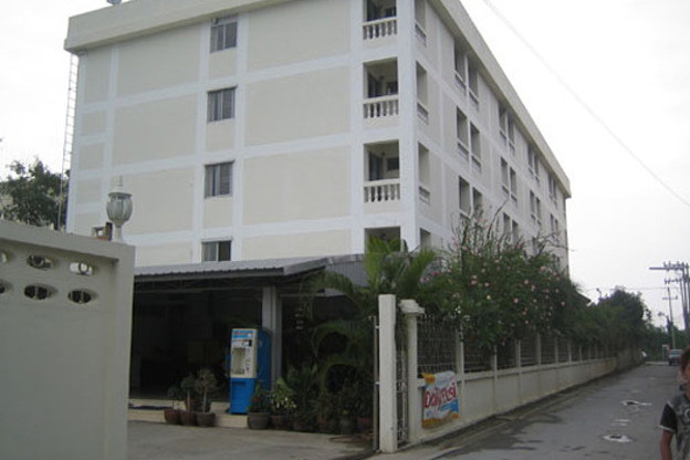 1 Bed Condo