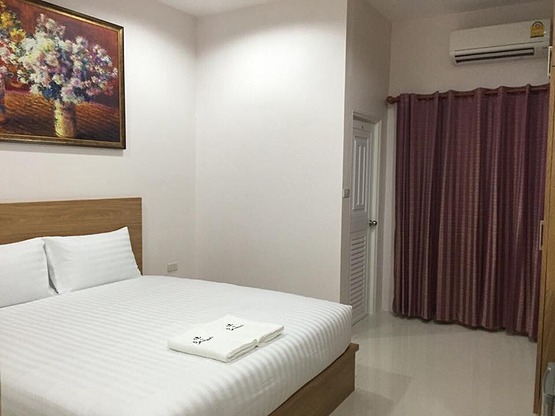 1 Bed Condo — photo 2