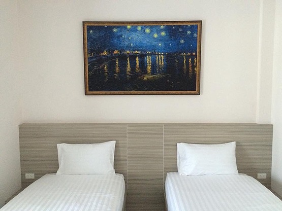 1 Bed Condo — photo 3
