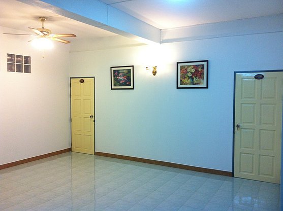1 Bed Condo — photo 2