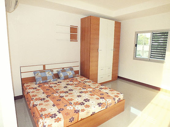1 Bed Condo — photo 2