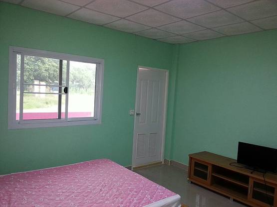 1 Bed Condo — photo 3