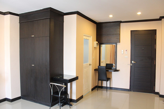 1 Bed Condo — photo 5