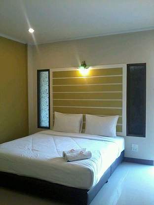 1 Bed Condo — photo 3