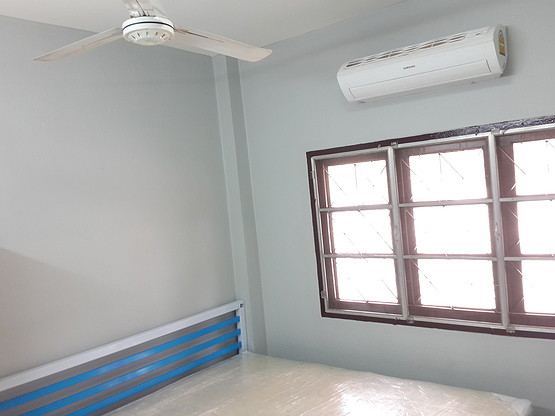 1 Bed Condo — photo 3