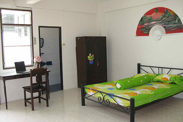 Condo · Wang Thonglang, bangkok — photo 1