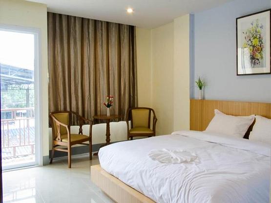 1 Bed Condo — photo 2