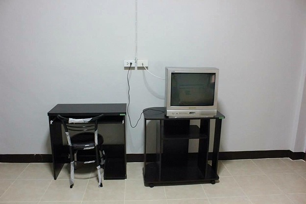 1 Bed Condo — photo 3
