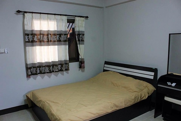 1 Bed Condo — photo 4