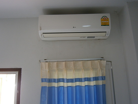 1 Bed Condo — photo 2