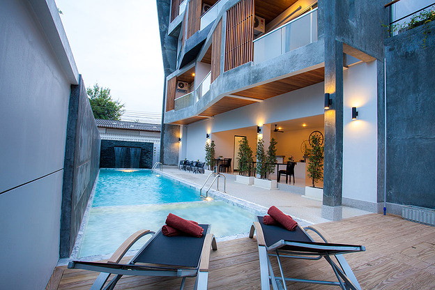 Lemonade Phuket
