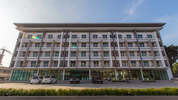 1 Bed Condo