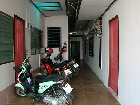1 Bed Condo — photo 2