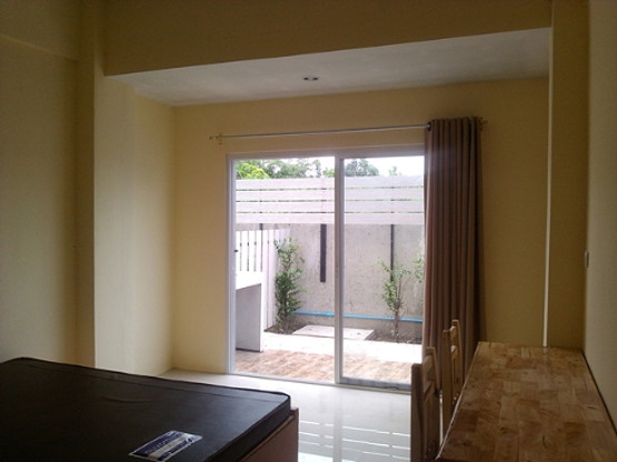 1 Bed Condo — photo 2