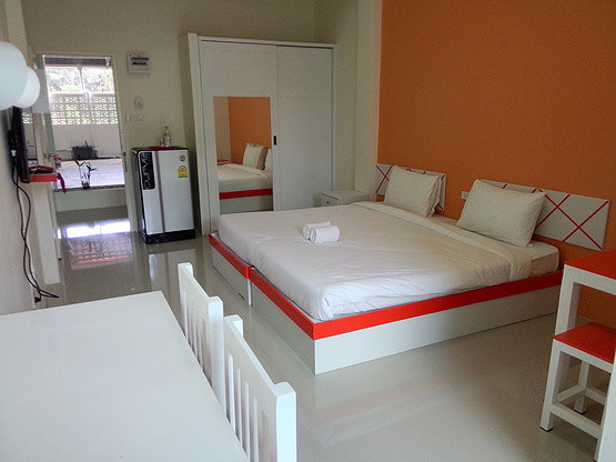1 Bed Condo