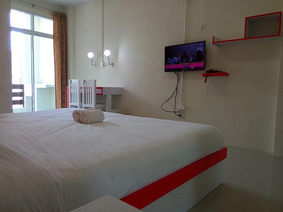 1 Bed Condo — photo 3