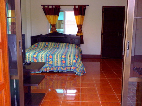 1 Bed Condo — photo 3