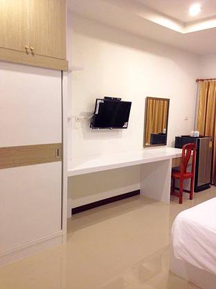 1 Bed Condo — photo 4