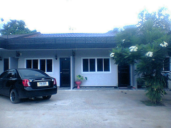 1 Bed Condo