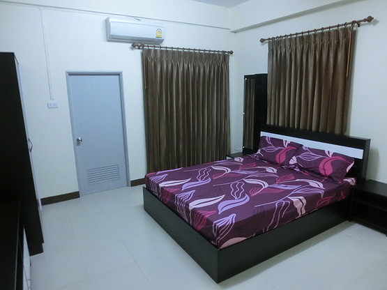 1 Bed Condo · Huai Khwang, bangkok — photo 3