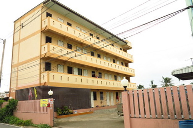 Condo — photo 2