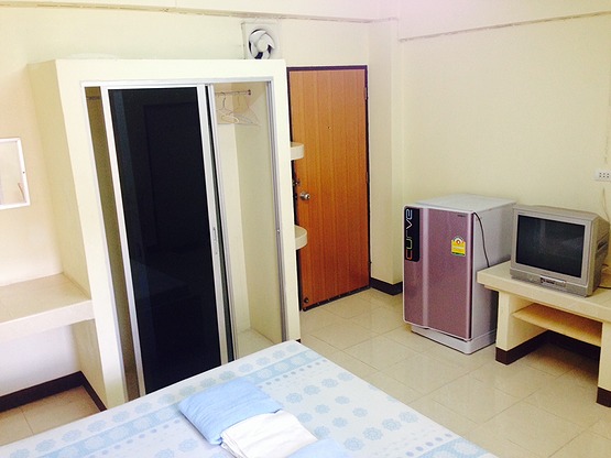 1 Bed Condo — photo 2