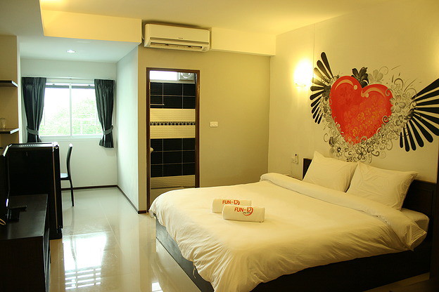 Condo — photo 4