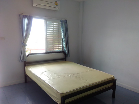 1 Bed Condo — photo 2
