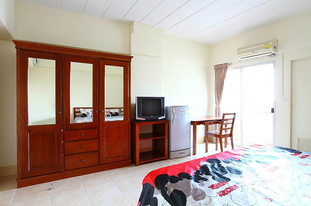 Condo — photo 4