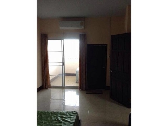 1 Bed Condo