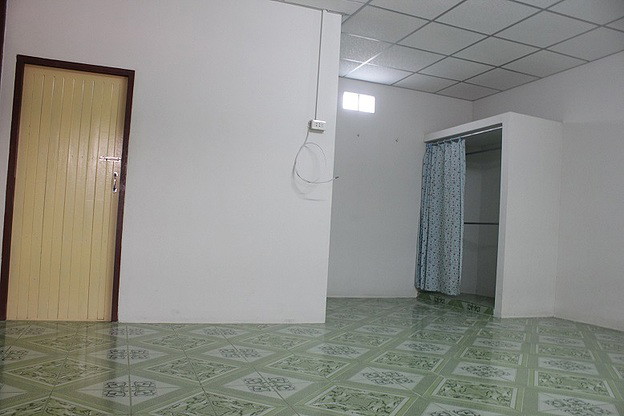 1 Bed Condo — photo 2