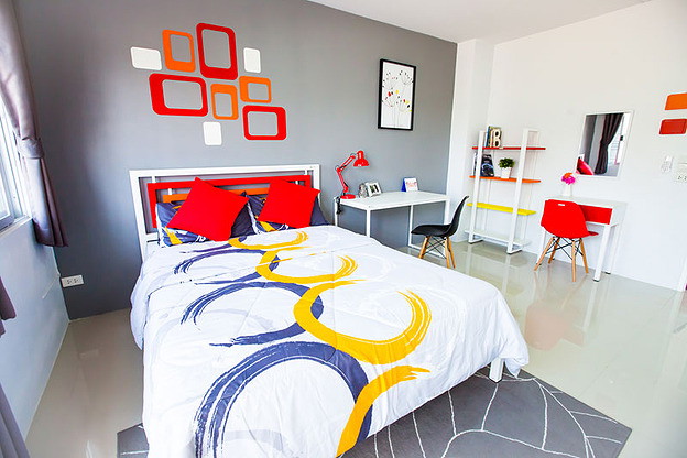 1 Bed Condo — photo 3