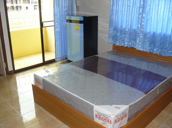 1 Bed Condo