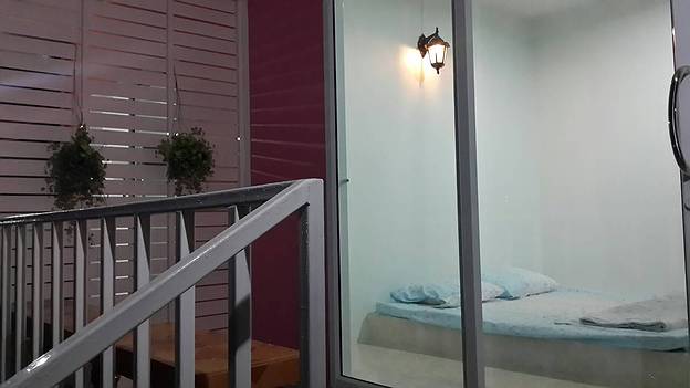 1 Bed Condo — photo 4