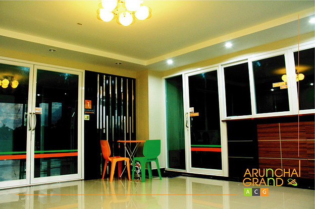 Condo — photo 5