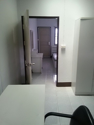 1 Bed Condo — photo 2