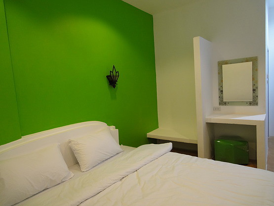 1 Bed Condo — photo 3