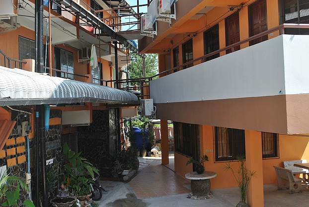 1 Bed Condo