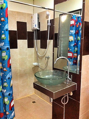 1 Bed Condo