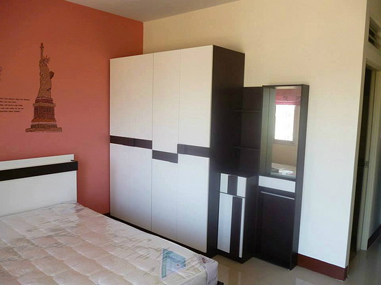 1 Bed Condo — photo 3
