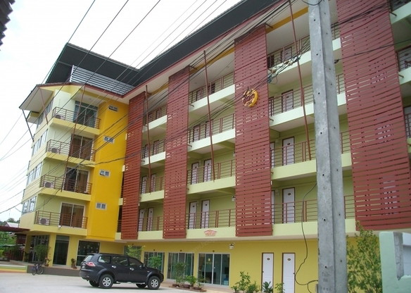 Condo — photo 2