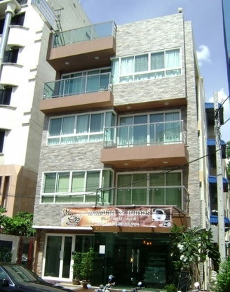 ESCAP Apartment