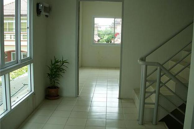 Condo · pathum_thani — photo 4